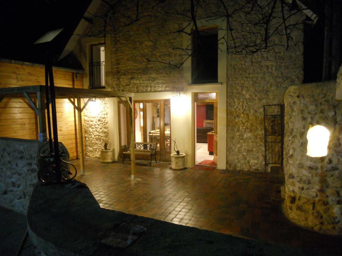 Gite La Nuit Etoilee Chez Champagne Mathelin Mareuil-le-Port 외부 사진