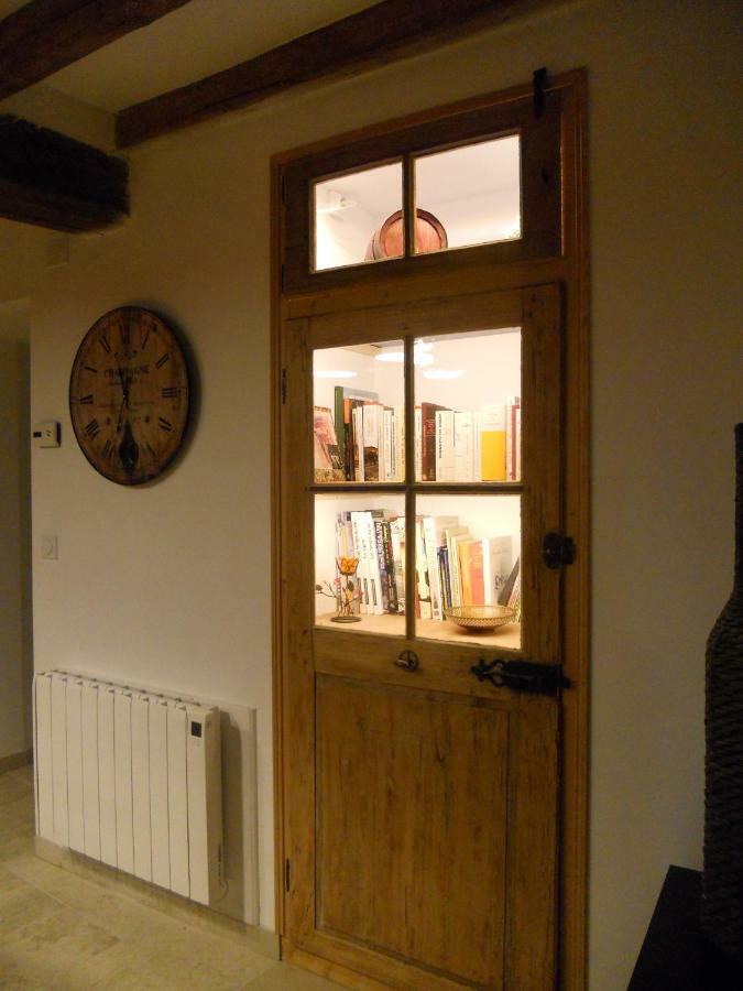 Gite La Nuit Etoilee Chez Champagne Mathelin Mareuil-le-Port 외부 사진